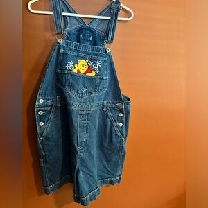 Vintage 90’s Pooh Short Overalls